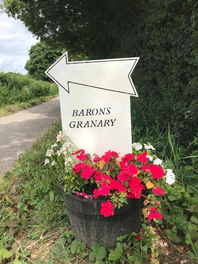 Barons Granary Panzió Rye Kültér fotó